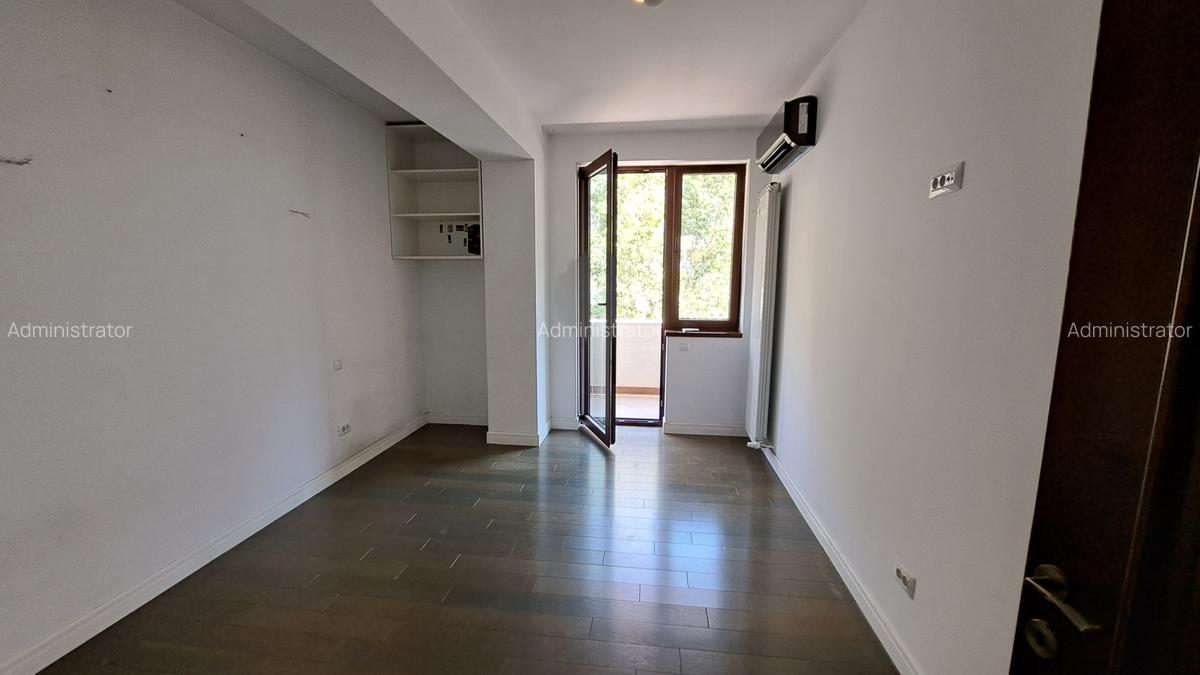 APARTAMENT 3 CAMERE - 21