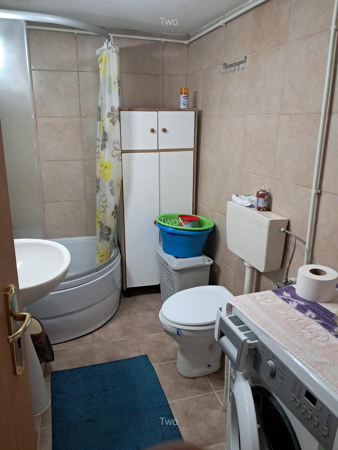 Exclusiv ! Casa 4 camere - Km.5 - 110.000 euro (Cod E2) - 12