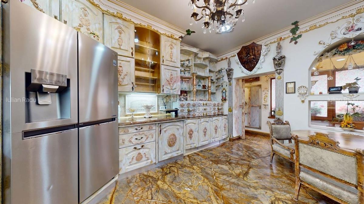 Apartament 3 camere deosebit cu design aristocratic | Central | Curte - 2