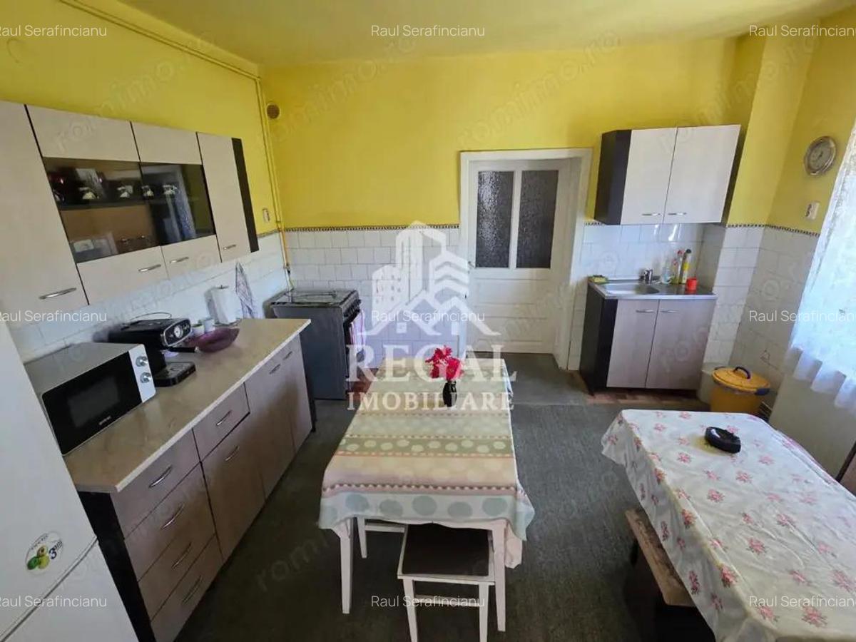 Casa de vanzare in zona Chizid 4 camere - 3