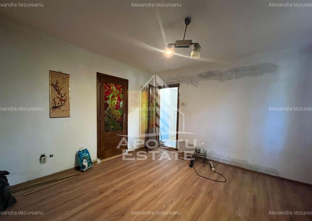 Apartament cu 2 camere, semidecomandat, parter inalt, zon... - 1