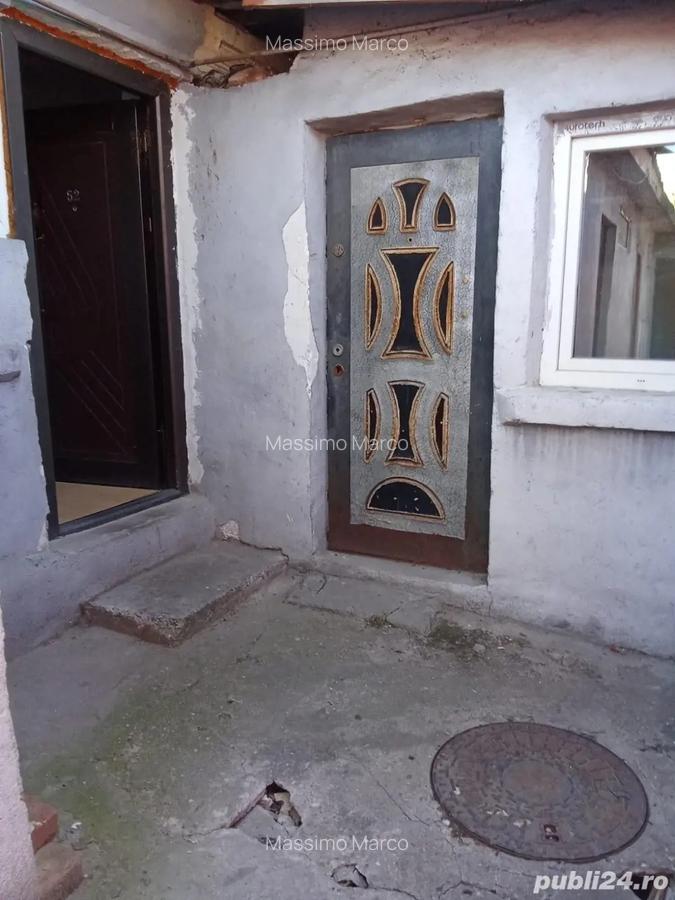 Vand casa la curte - 8
