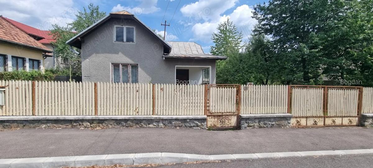Vand Casa cu gradina - Breaza Prahova - 1
