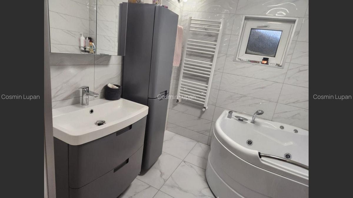 Comision 0 Casa de vanzare 3 camere pe Str. Miron Costin - 8