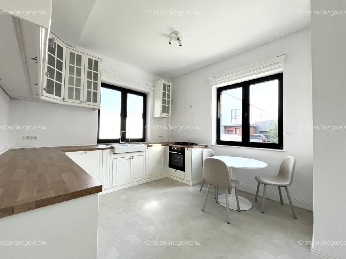 De vanzare vila individuala 9 camere mobilata si utilata Corbeanca - 12