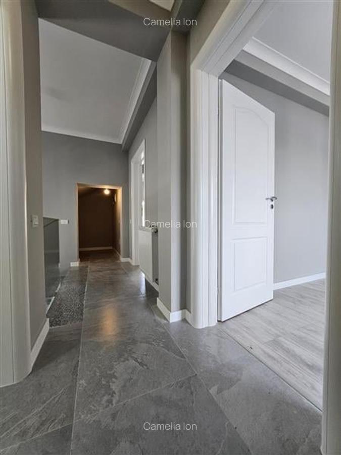 Casa / Vila 178 mp - Bragadiru  /  Cartier Independentei - 15