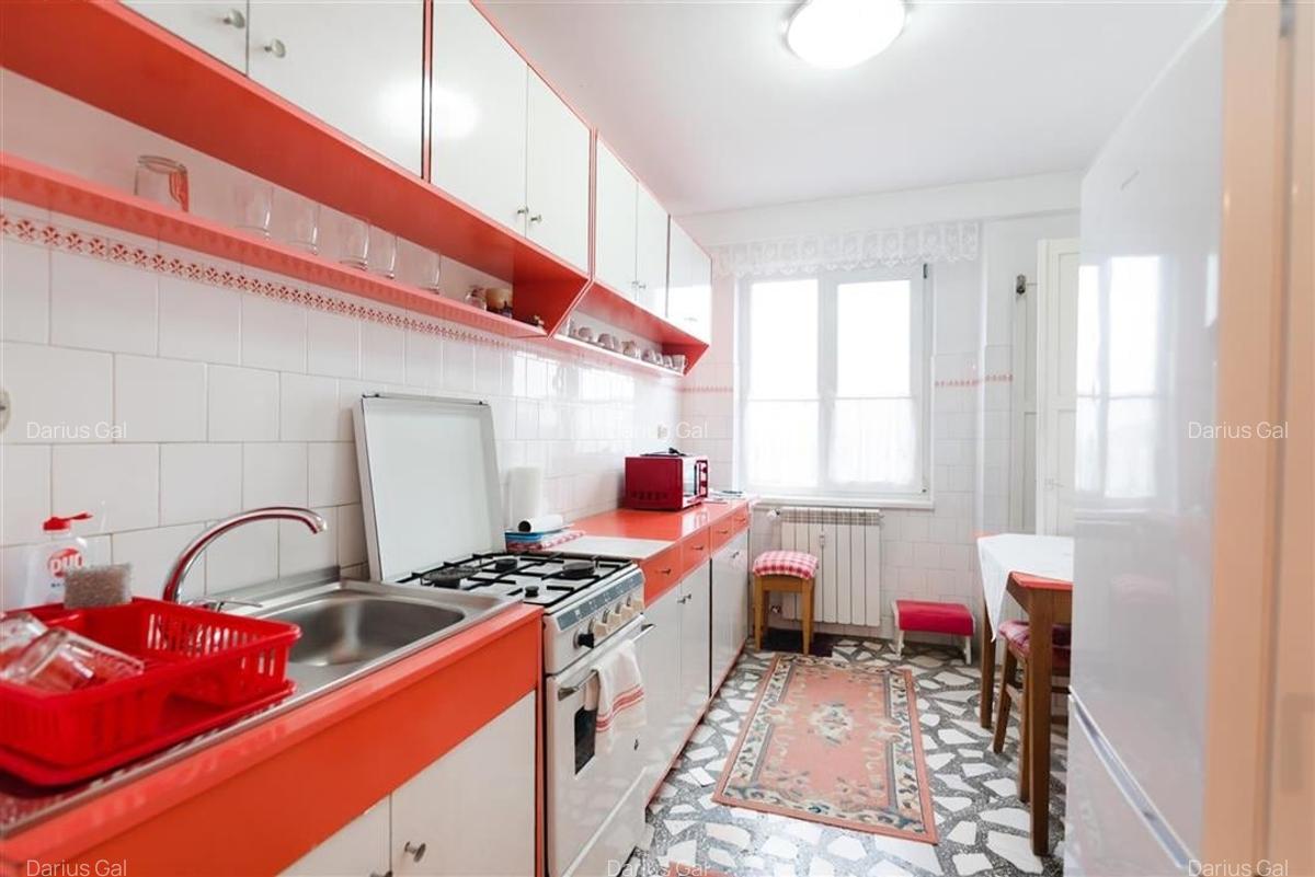 Apartament cu 3 camere decomandat în Sânmartin - 12