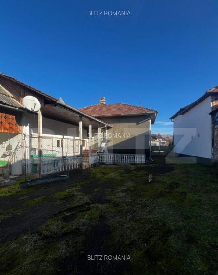 Casa individuala de vanzare, 110 mp + 2700 mp teren, la 11 - 21