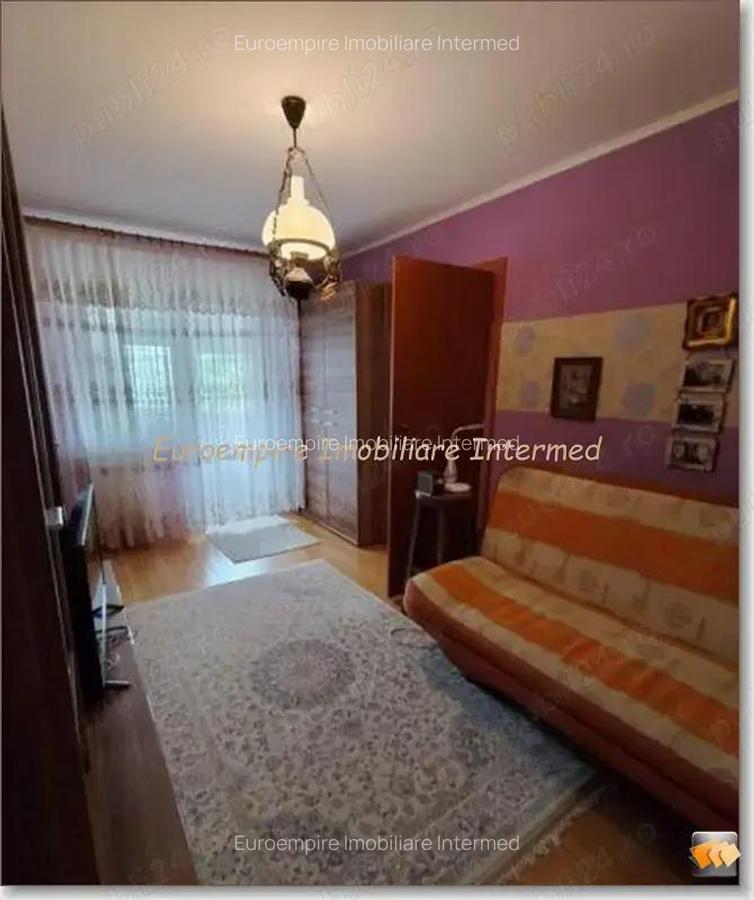 De vanzare apartament cu 2 camere, zona Casa de Cultura - 4