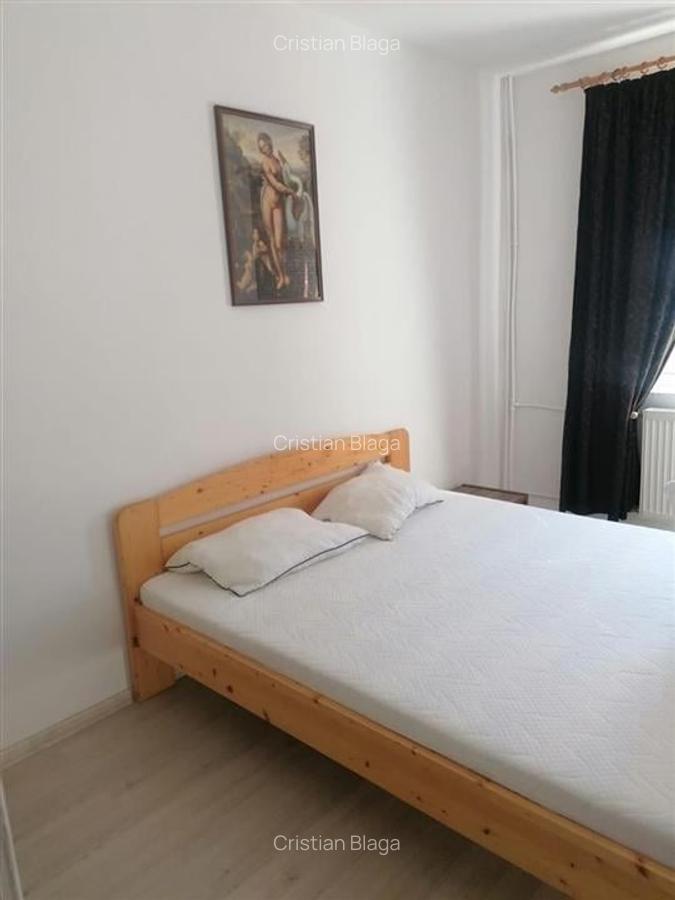 Apartament cu 3 camere decomandat în Rogerius - 8