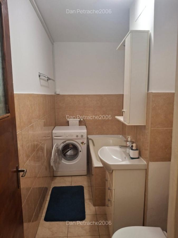 Proprietar Inchiriez garsoniera BASARABIA 2 minute Metrou - 4
