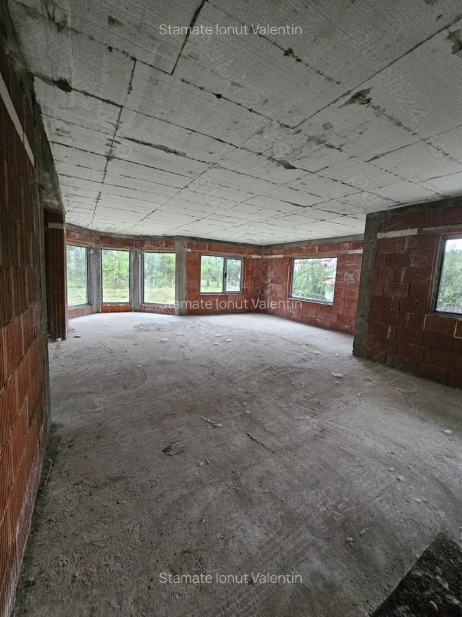 Casa noua la ro?u, 231mp, teren 1067mp, garaj - 8