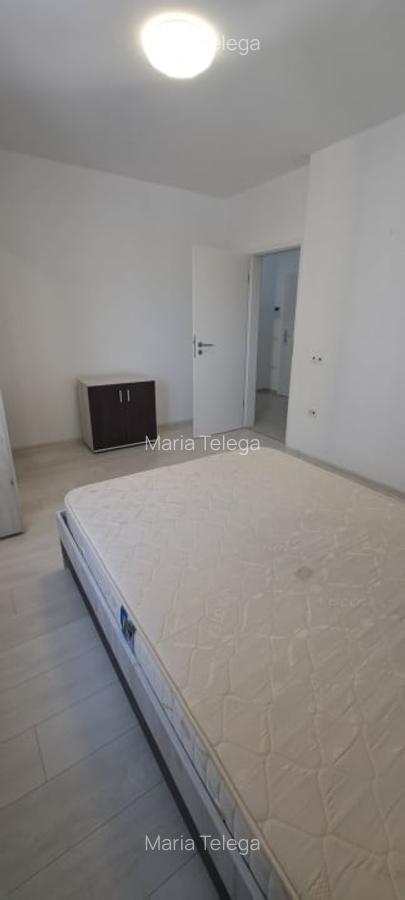 APARTAMENT DE VANZARE- 2 camere, DECOMANDAT, etajul 2/8 - TRACTORUL - 5