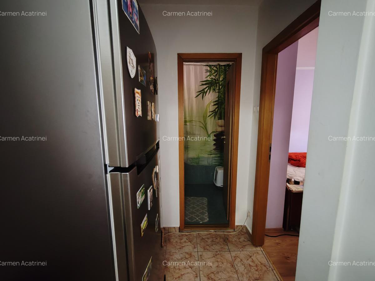 Apartament cu 3 camere decomandat în Răcădău - 14