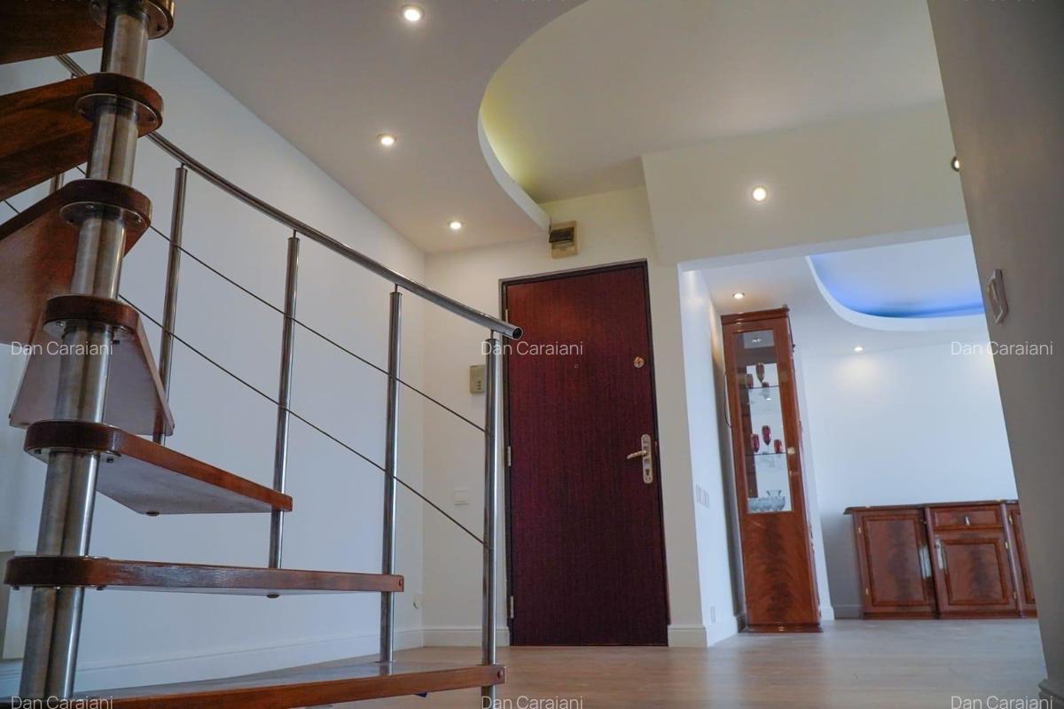 Vând duplex etajul 4 și 5 zona Trocadero - 16