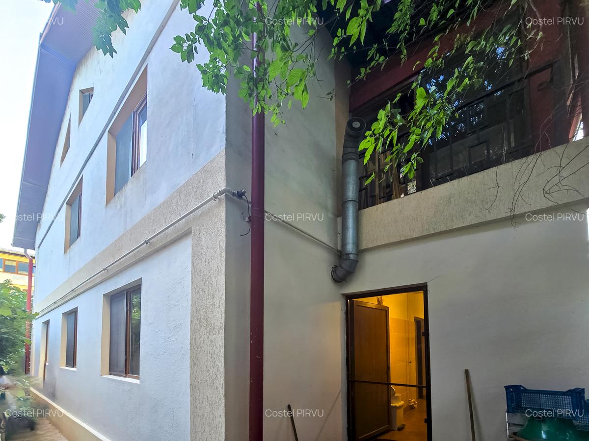 Închiriez VILĂ P+1+M, 5 Camere + Living: 214 MP  Lujerului PLAZA & AFI COTROCENI - 2