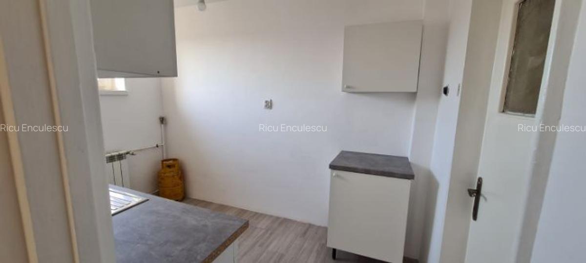 Vand apartament 2 camere - 2
