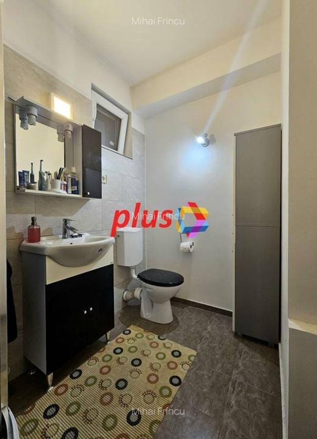 Oportunitate - Apartament cu trei camere in vila, zona Tractorul 70 mp - 10