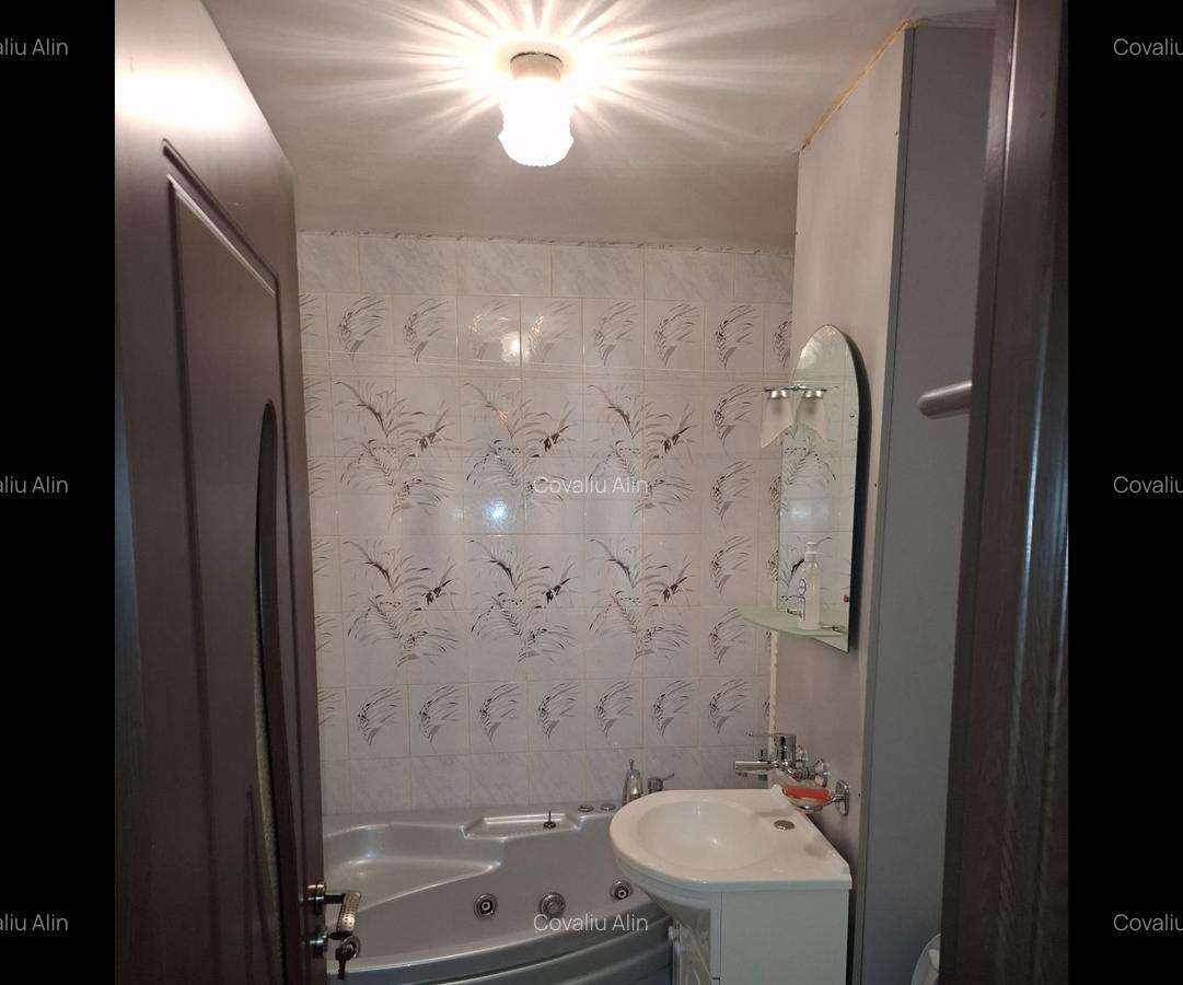 Noua, vis-a-vis DEDEMAN, apartament 4 camere decomandat, 2 bai, etaj 2/4. - 5