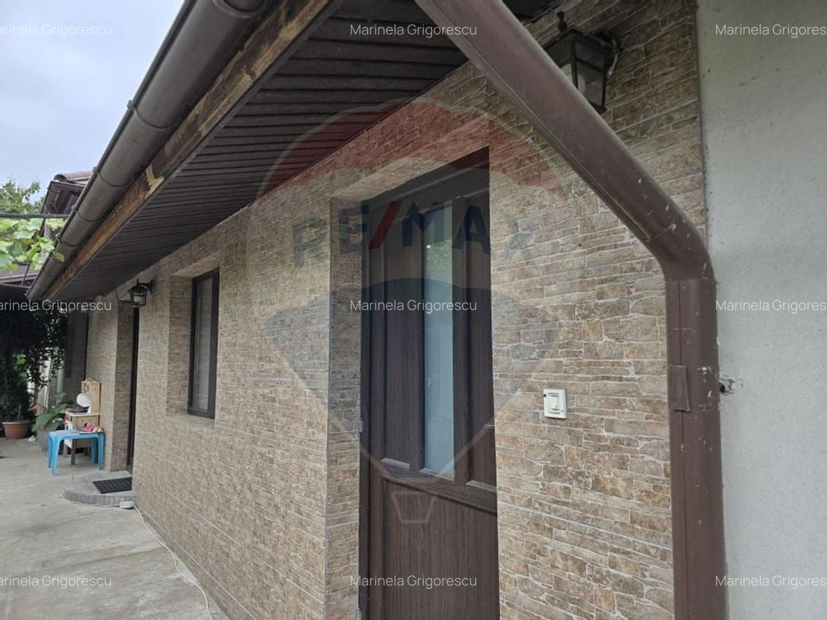 Casa / Vila cu 5 camere de vanzare - 6