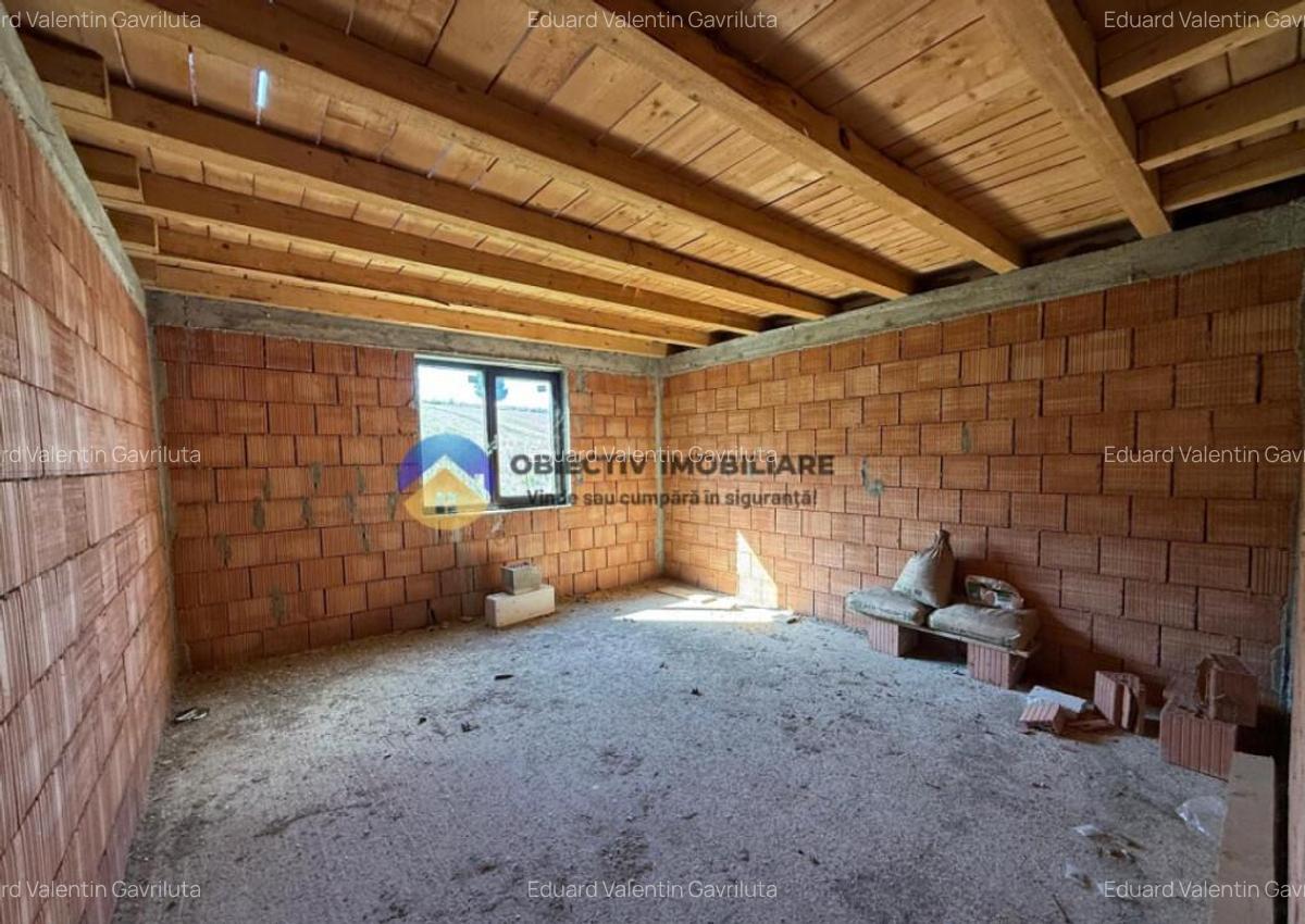 Casa + Teren de vanzare Zona Ciritei/An constructie 20 - 13