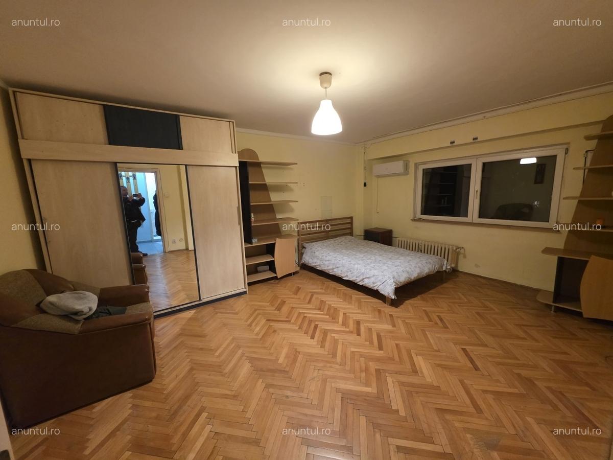 Piata Muncii, Decebal, 10 minute metrou, chiar pe Agricultori - 5