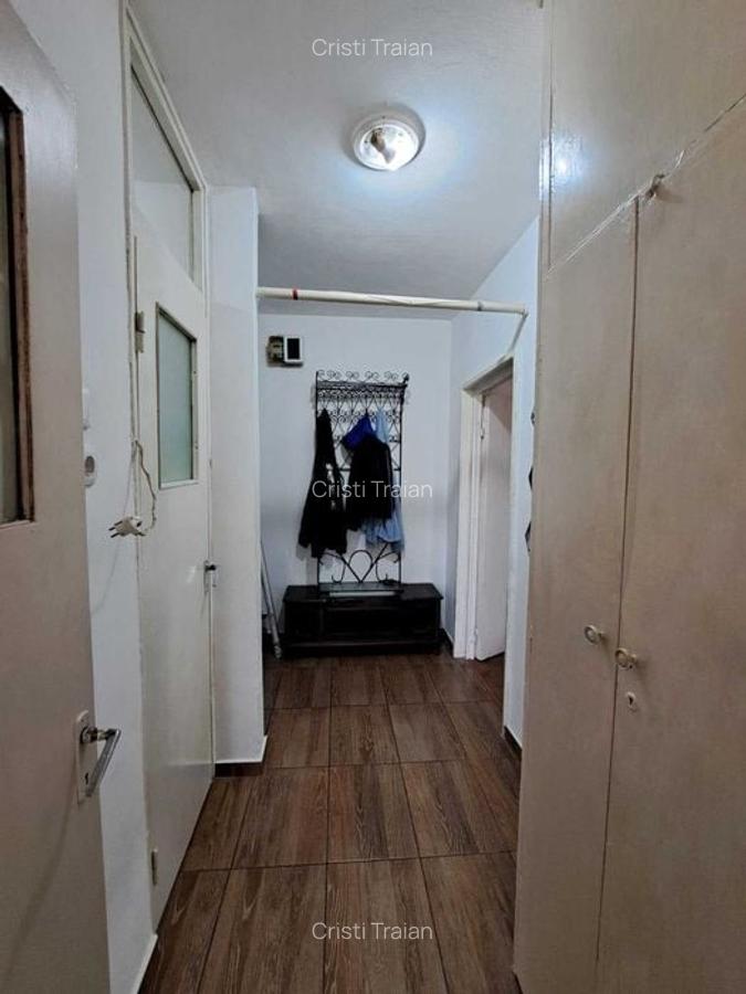 Garsoniera Dristor, 10 minute de metrou, decomandata, mobilata si utilata - 8