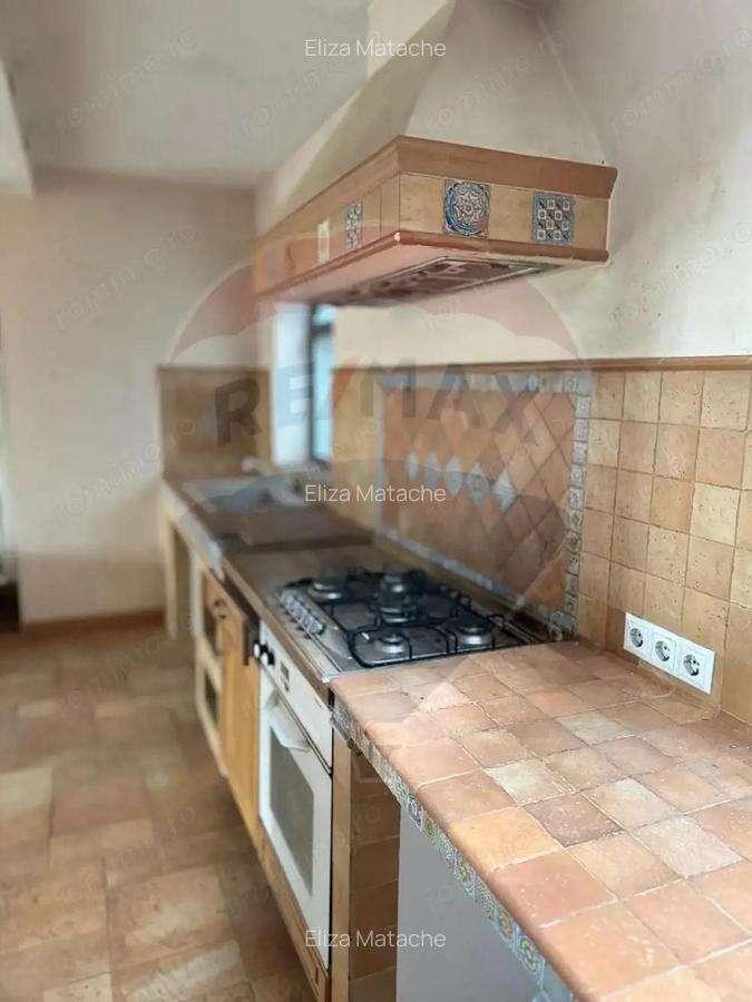 Vila de vanzare in zona Central Campulung-Muscel - 2