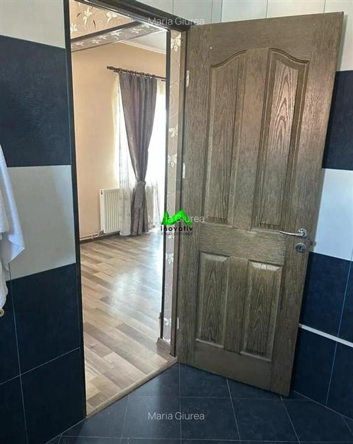 Apartament de vanzare 4 camere zona Vasile Aaron - 5