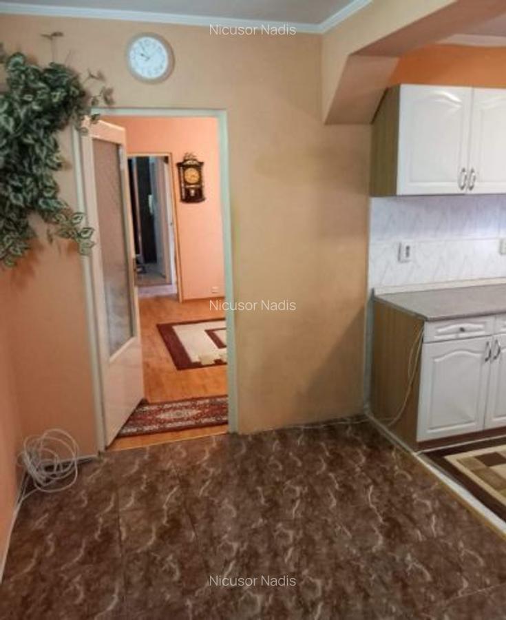 Apartament de vânzare - 7