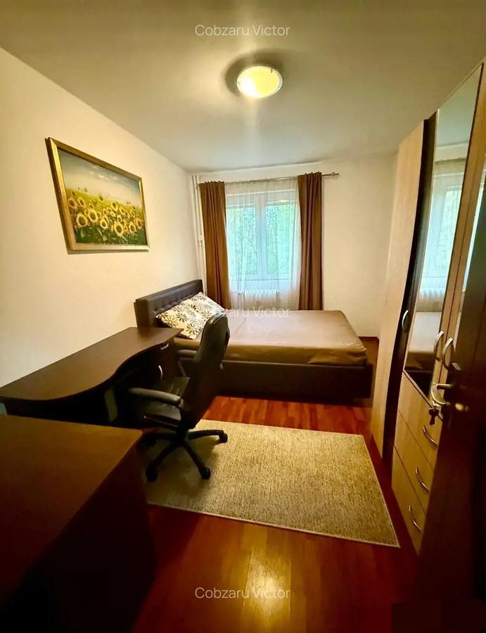 Apartament cu 3 camere decomandat, mobilat în Pajura - 2