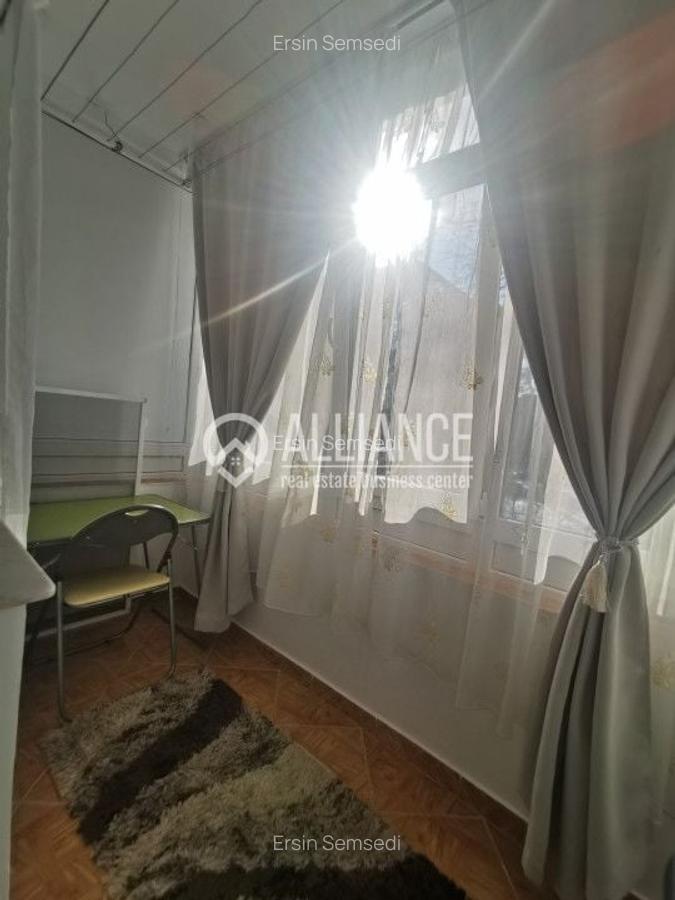 Zona Trocadero garsoniera mobilata termen lung - 12