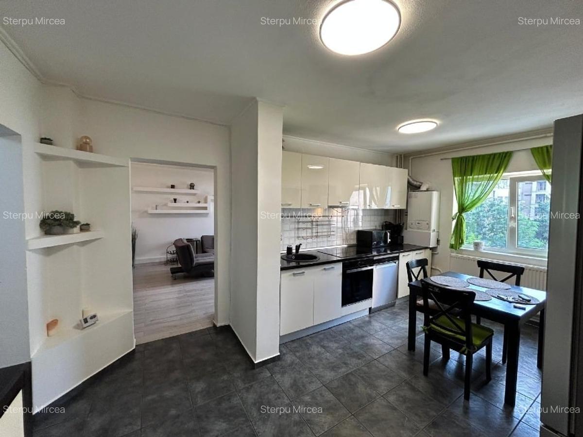 Apartament cu 3 camere decomandat în 13 Septembrie - 3