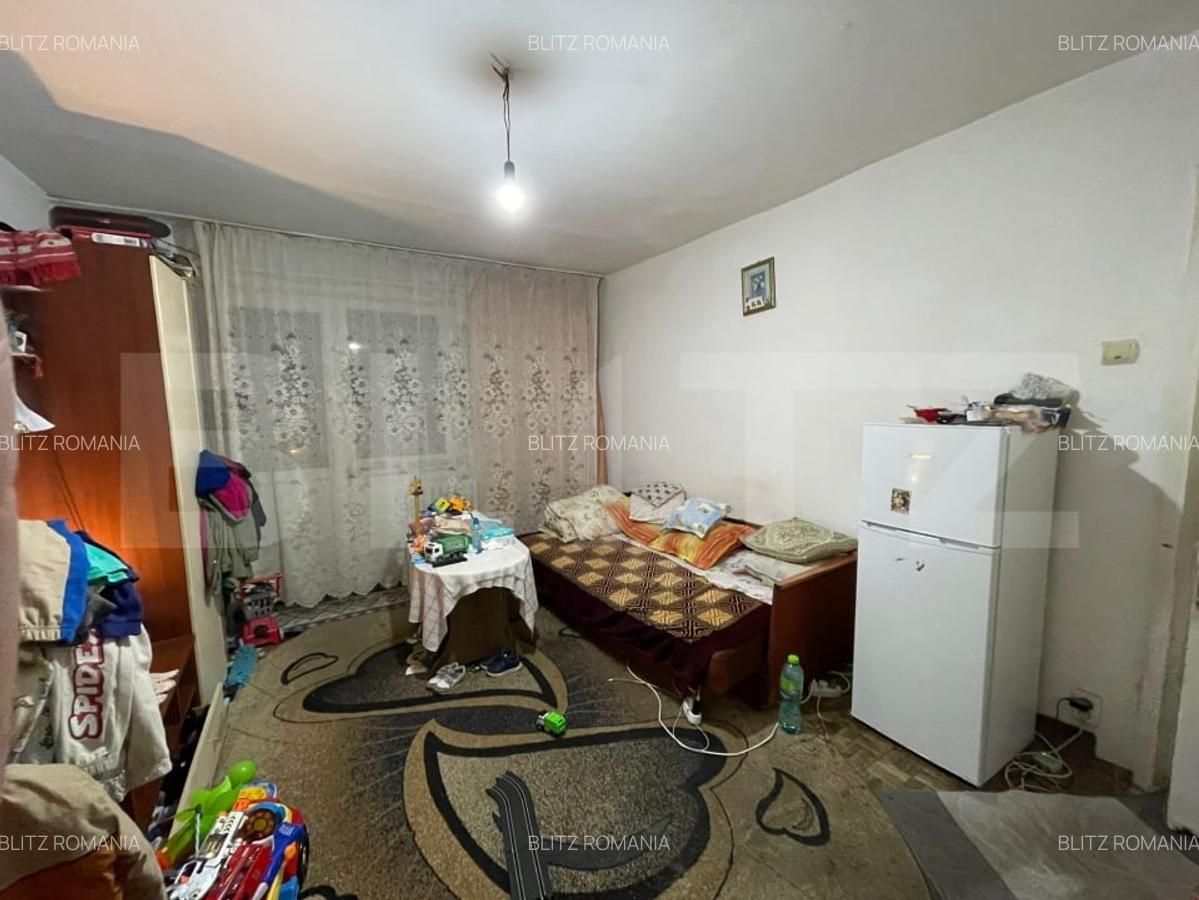 Apartament 3 camere, 52.50 mp, zona Cornitoiu - 1