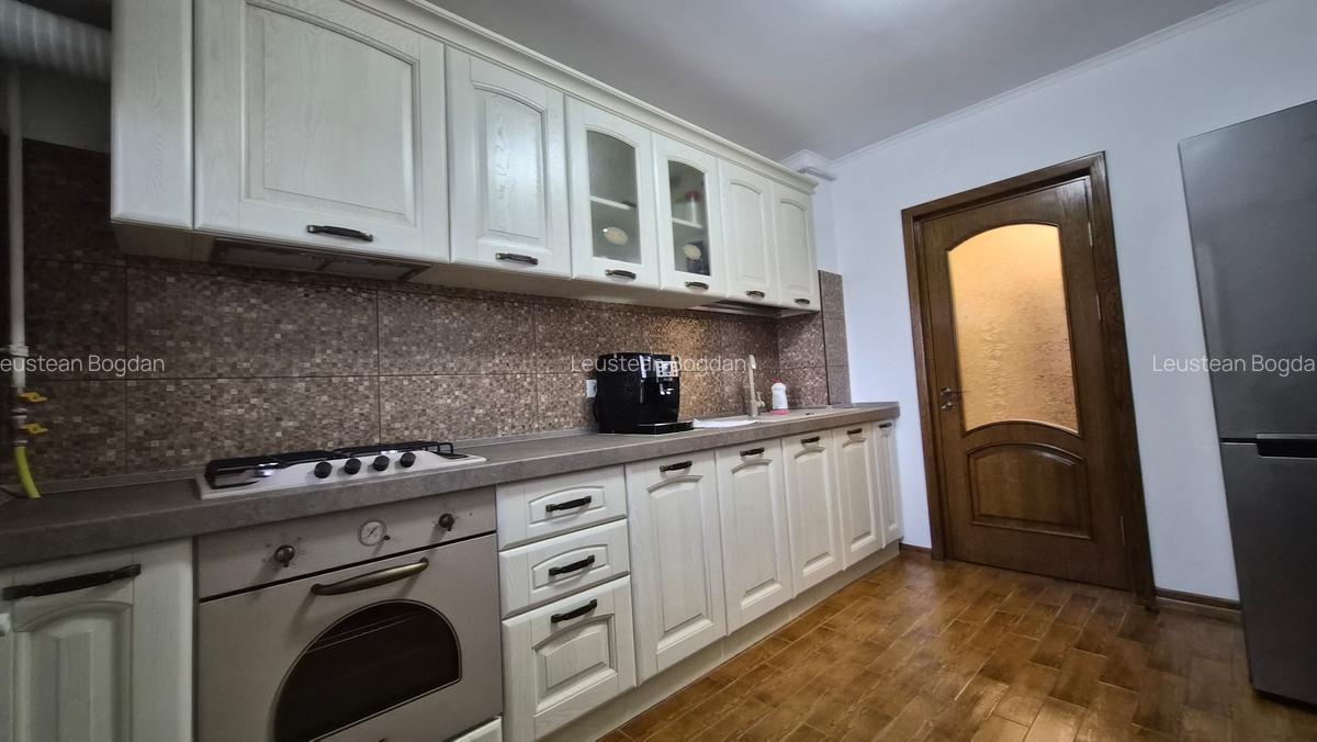 Capitol - ap 3 cam , et 2/4 , renovat integral (mobilat si utilat complet) - 12