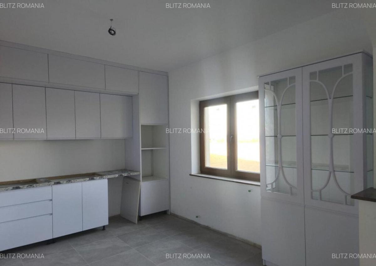 Casa finisata, teren 2500mp, Marginea - 10