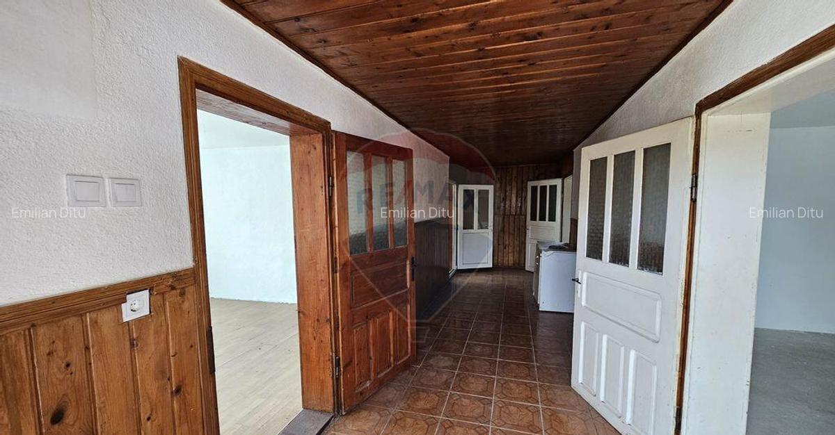 Casa cu 3 camere, teren intravilan de 1300mp in Ipote?... - 28