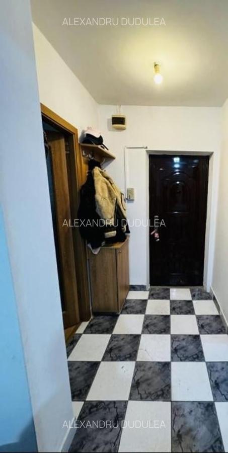 75000 euro -Garsoniera 39mp-bloc 1989 - Timpuri Noi metrou - 10