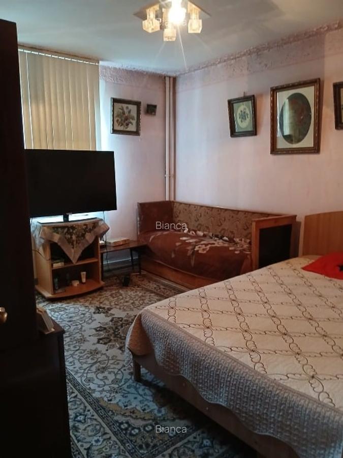 Apartament cu 2 camere decomandat în Km 4-5 - 1