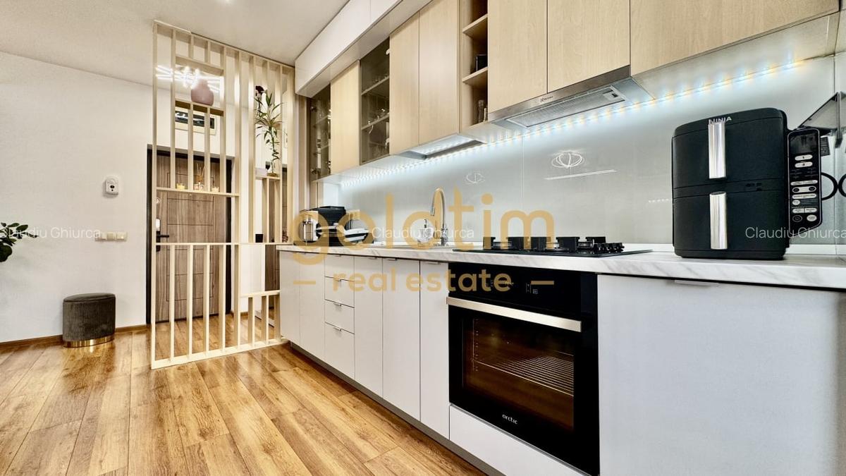 SPATII GENEROASE/SUPERB/ZONA LINISTITA/ PARCARE SUPRATERANA - 12