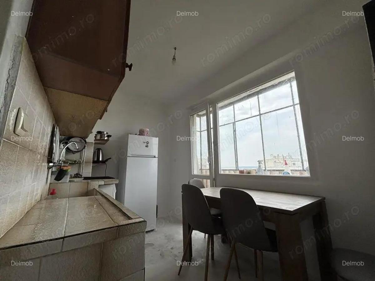 Apartament cu 2 camere in zona Tractorului - 3