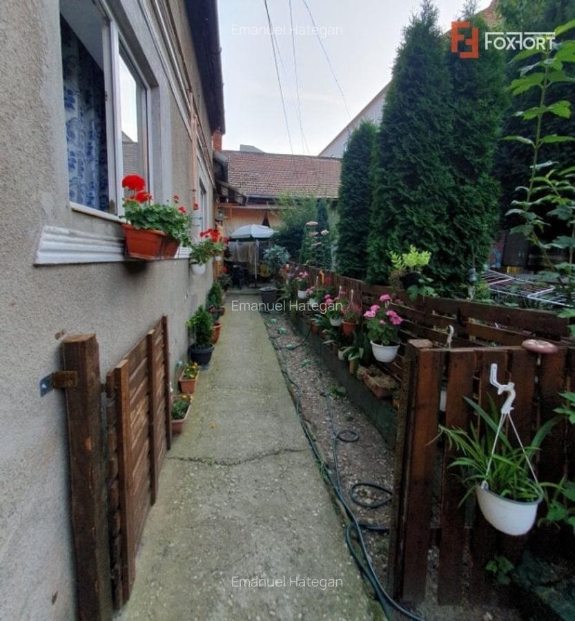 Apartament 112 mp la casa cu curte si garaj, zona Maria, Central - 9