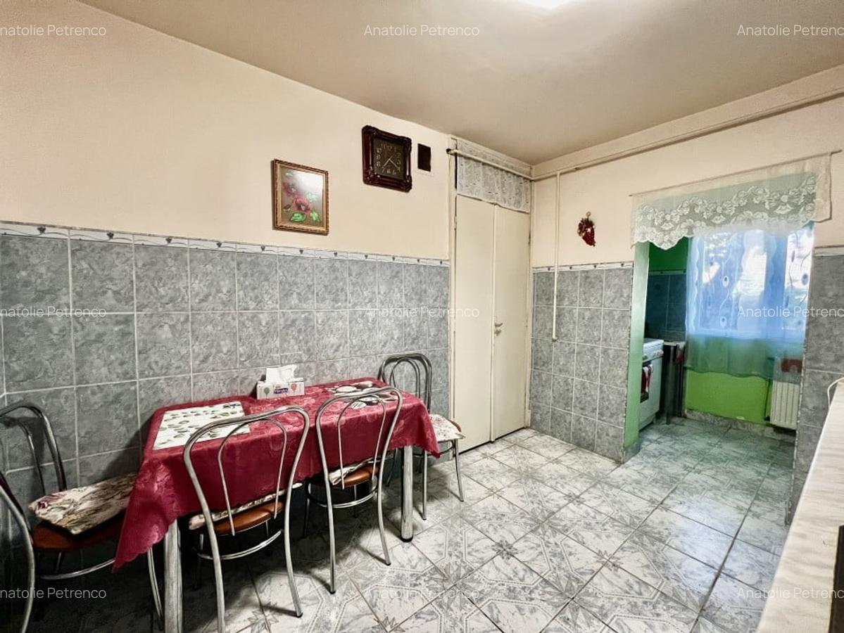 Apartament 2 camere, parter, semidecomandat, 53mp utili+balcon, zona Girocului - 6