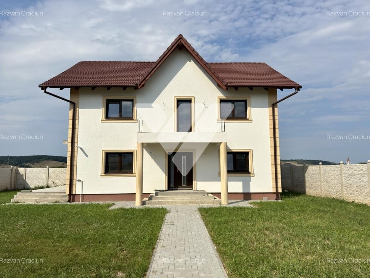 Casa moderna 5 camere si teren 740 mp de vanzare in Cristian Sibiu - 3