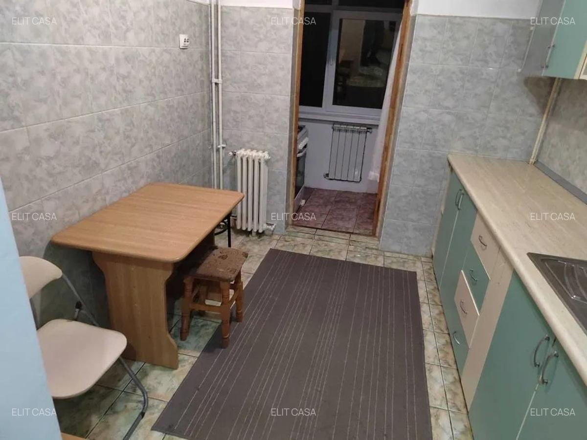 Apartament cu 3 camere - zona Pacurari - Petru Poni - 4