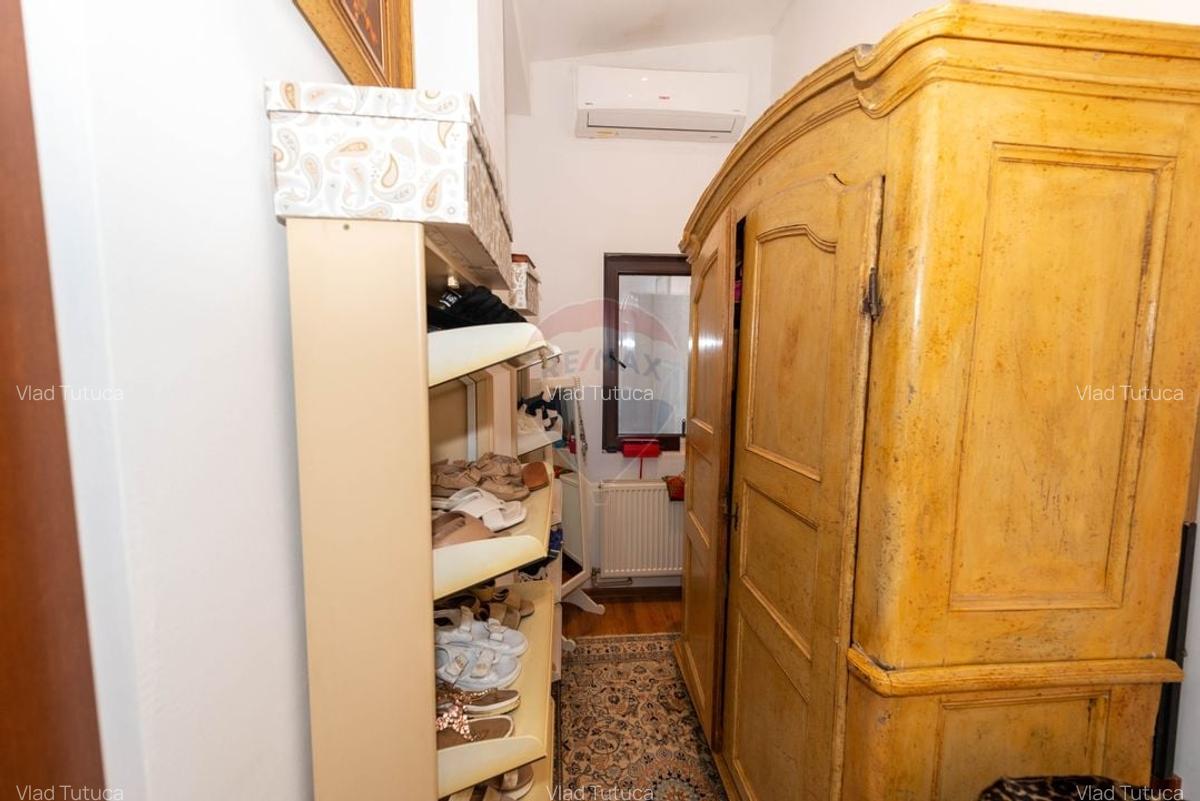 Apartament cu 3 camere decomandat, mobilat în Decebal - 25