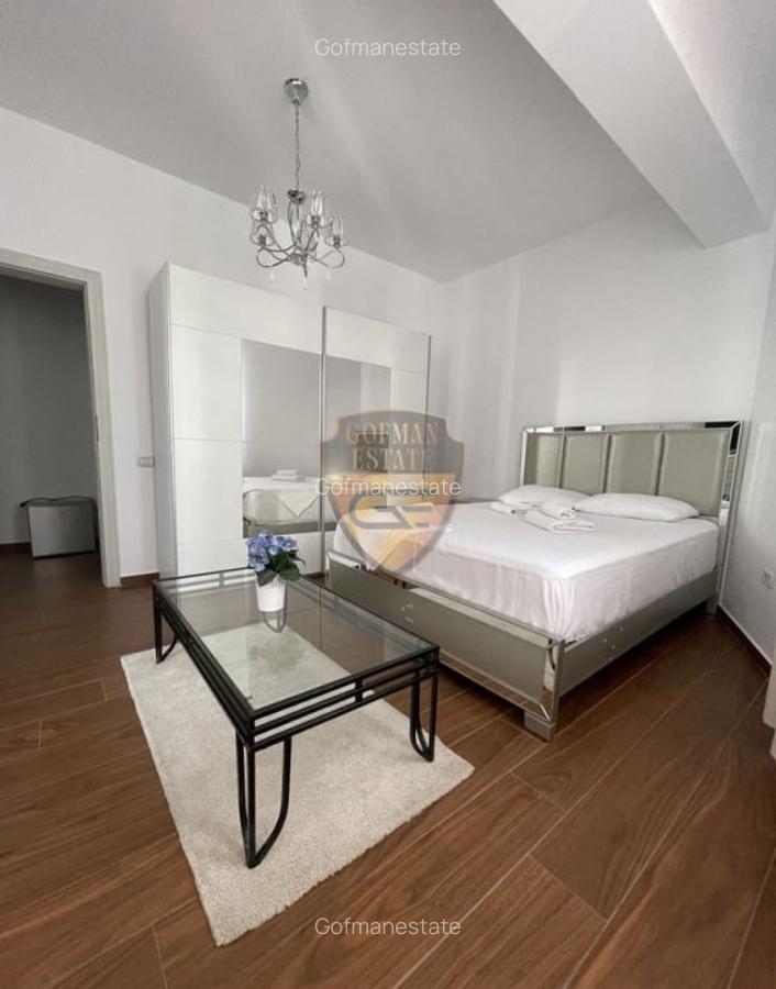 Apartament cu 2 camere in ansamblul Twin Residence Mamaia, 41 mp vedere la mare - 1