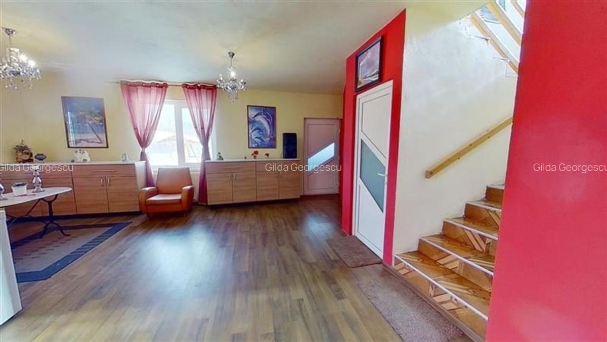 3D! Rezidenta in arie linistita, mobilata, echipata, curte proprie, Rasnov - 12