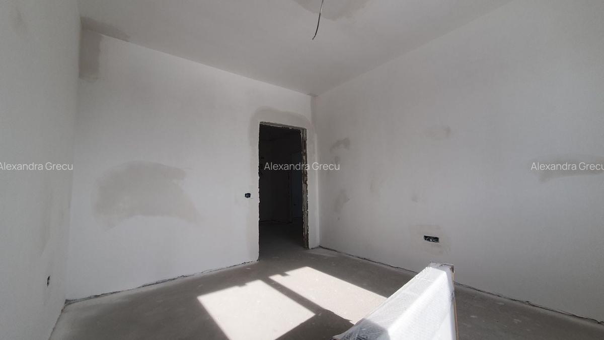 Apartament cu 3 camere decomandat în Apărătorii Patriei - 7
