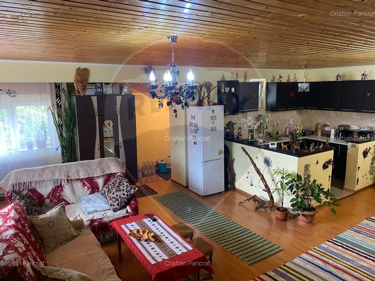 Apartament cu 3 camere de vanzare in Codlea - 5